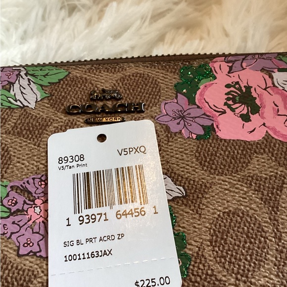 Coach tan accordion zip around floral wallet - Picture 8 of 8